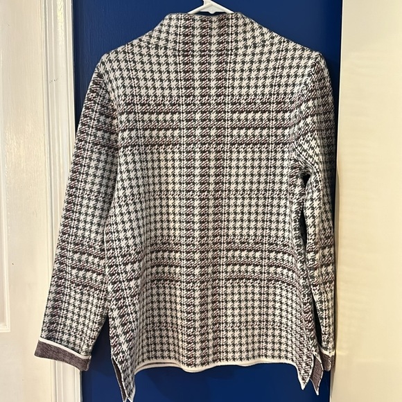 NWOT Women’s Appleseeds Gray Houndstooth Print Mock Neck Sweater Size Medium - Picture 7 of 9